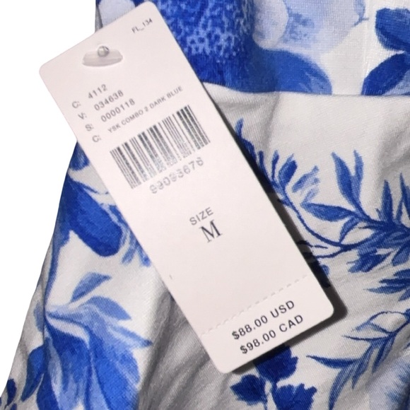 Anthropology Maeve Floral Blue & White Women's Top Size Medium P2P 19” NWT - Picture 3 of 4